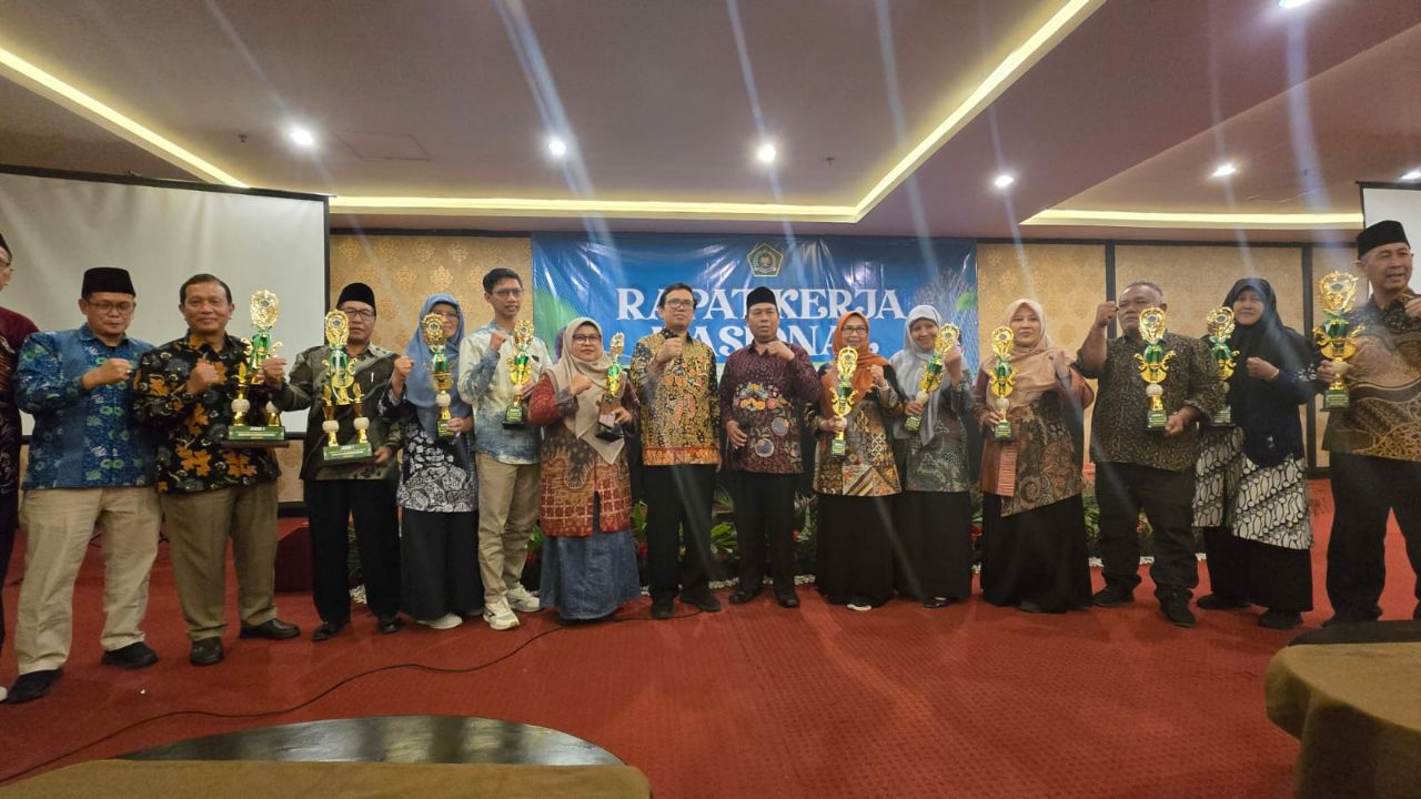 MA Zaha 1 Genggong Borong Tiga Piala di Ajang Lomba Madrasah Keterampilan Nasional 2025